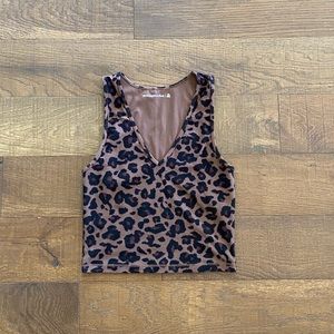 LAST CHANCE!! leopard print tank